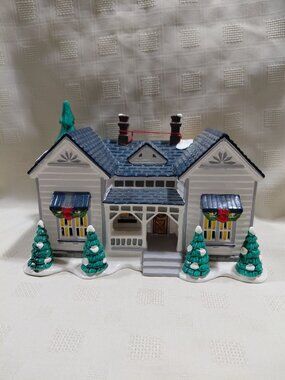 Dept 56 "Grandmas Cottage"#54208 Hand-Painted Ceramic Original Snow Village